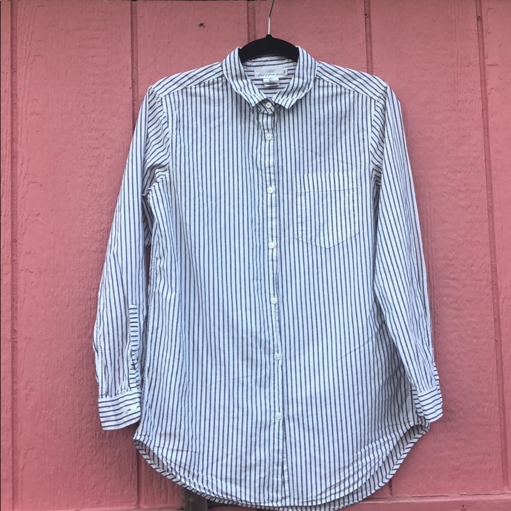 H&M Button Up Blouse - Picture 2 of 4